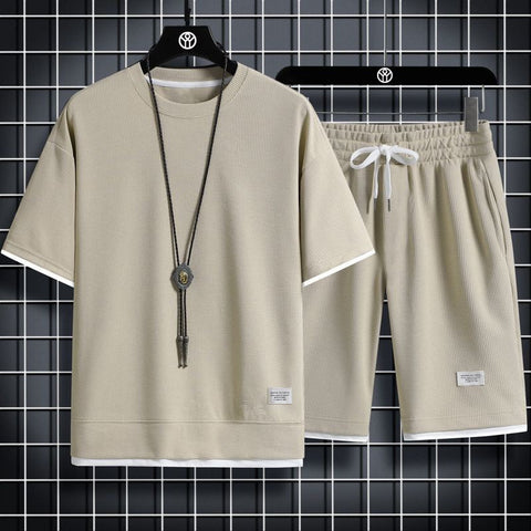 Fake two short-sleeved shorts