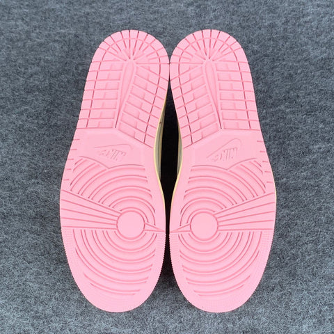 Travis Scott x Air Jordan 1 Low OG SP 'Muslin/Shy Pink'